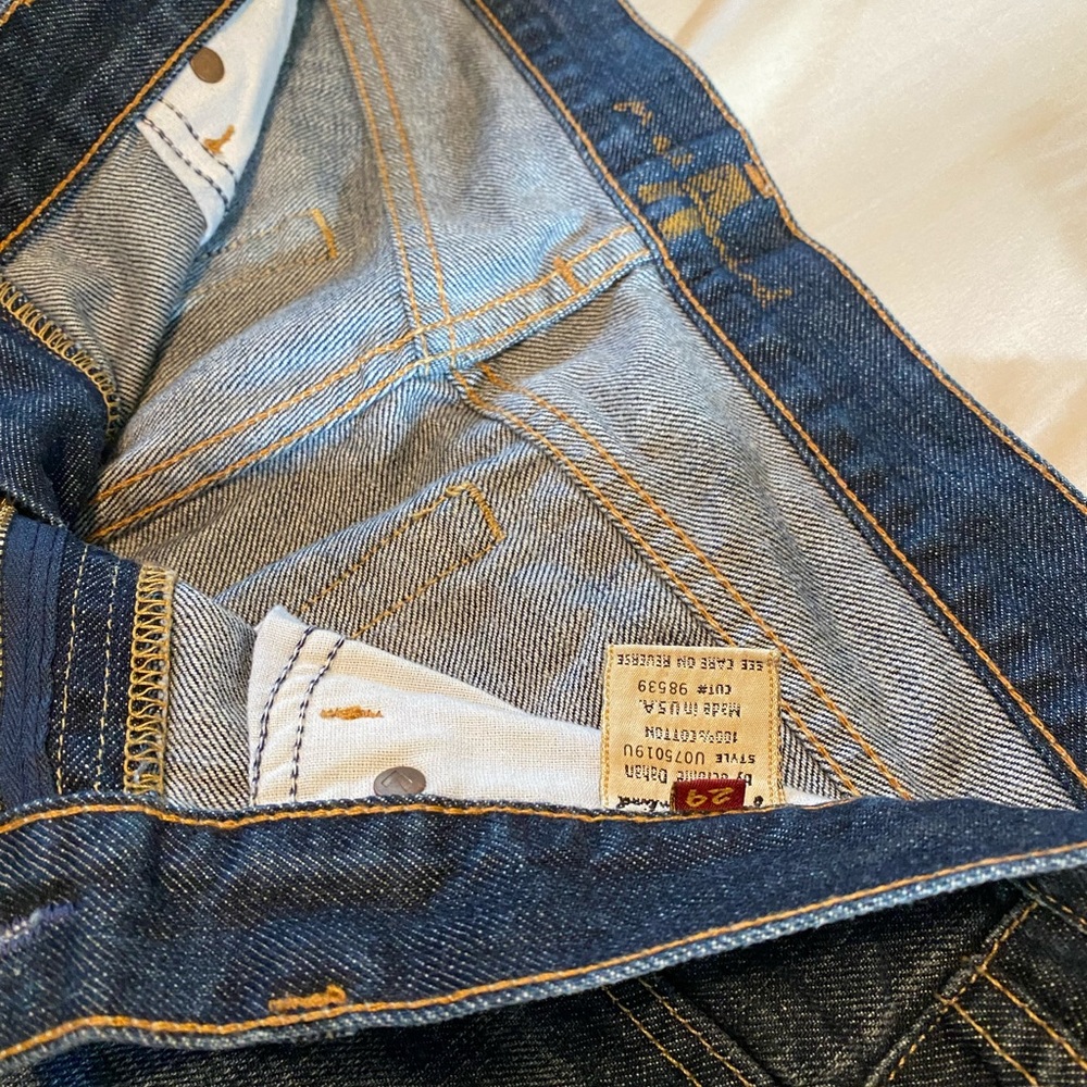 Like new 7 For All Mankind jeans size 29 short